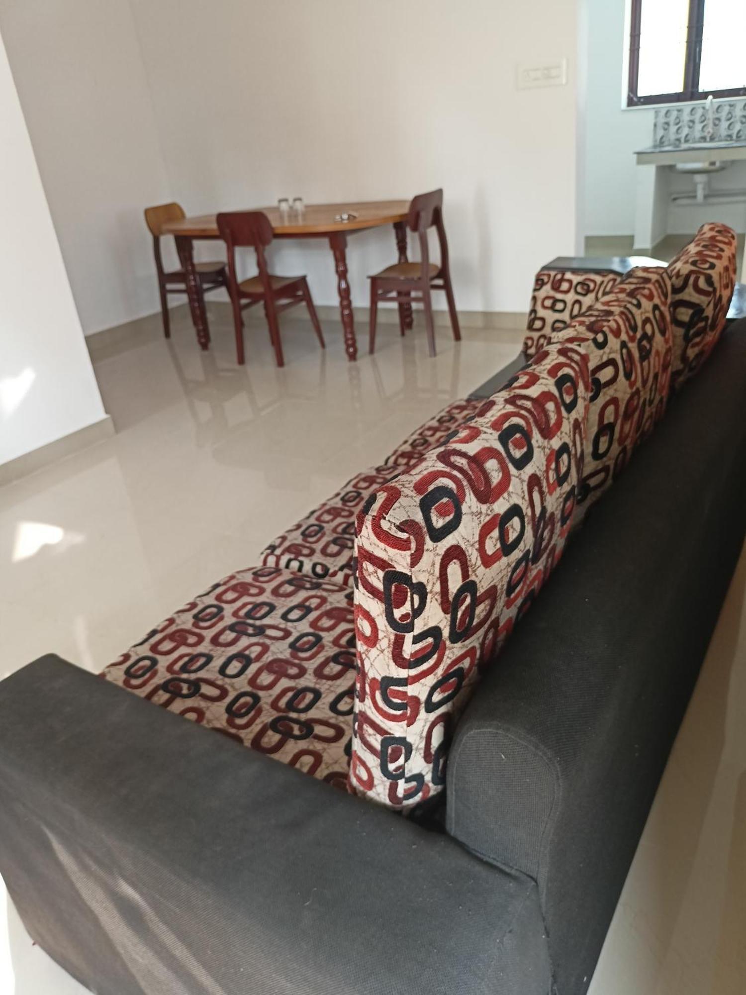 Space Villa Homestay Irimbranallur ภายนอก รูปภาพ