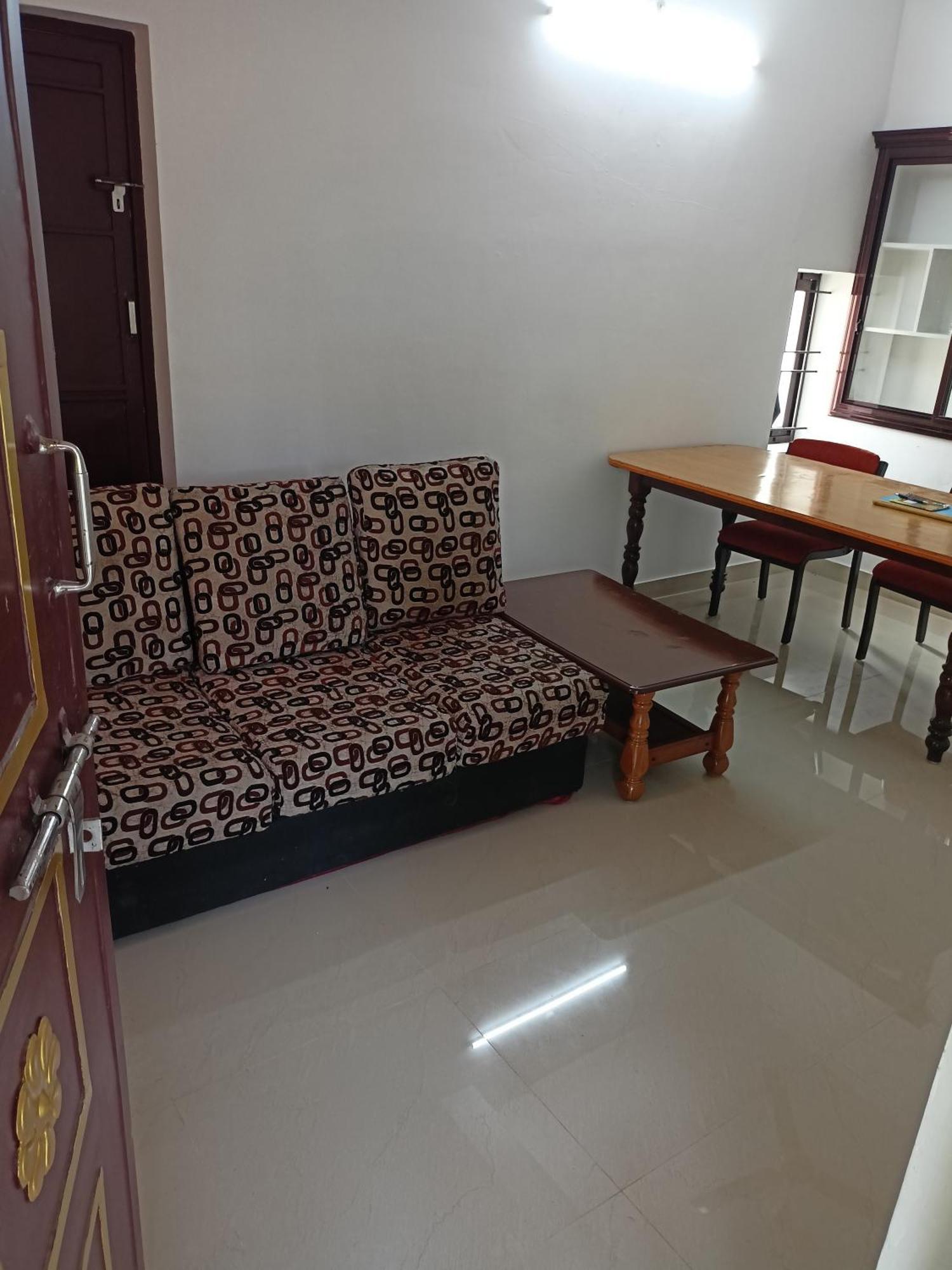 Space Villa Homestay Irimbranallur ภายนอก รูปภาพ